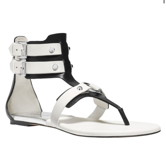 MICHAEL Michael Kors Nadine Flat T-Strap Gladiator Black White Sandals Size 6 - Picture 1 of 14